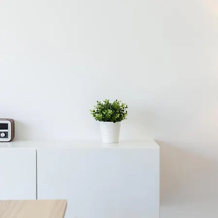 North Breeze - 2 Bedroom With Rooftop Pool Daire