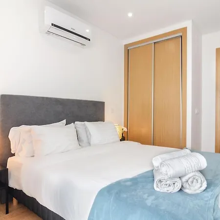 Daire North Breeze - 2 Bedroom With Rooftop Pool