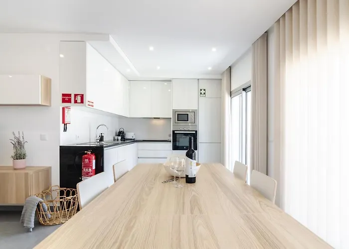 Appartement North Breeze - 2 Bedroom With Rooftop Pool *