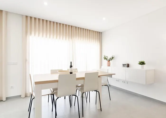 Appartement North Breeze - 2 Bedroom With Rooftop Pool