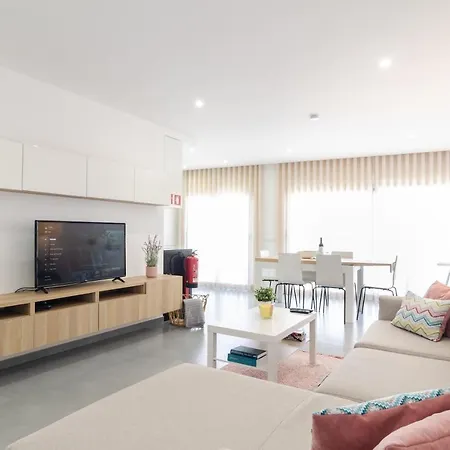 Appartamento North Breeze - 2 Bedroom With Rooftop Pool Nazaré