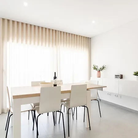 Appartamento North Breeze - 2 Bedroom With Rooftop Pool