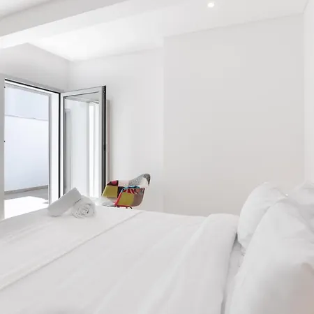 North Breeze - 2 Bedroom With Rooftop Pool Appartamento Nazaré