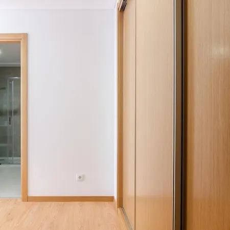 North Breeze - 2 Bedroom With Rooftop Pool