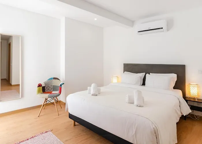 Apartament North Breeze - 2 Bedroom With Rooftop Pool *